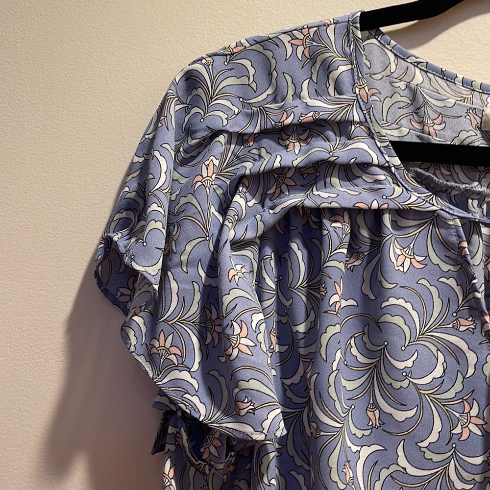 NWT- Max Studio Top - Picture 4 of 7